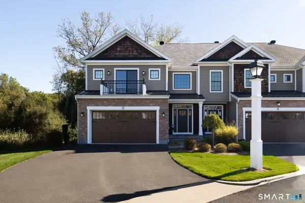 13 Yorkshire Court #13, Farmington, CT 06032