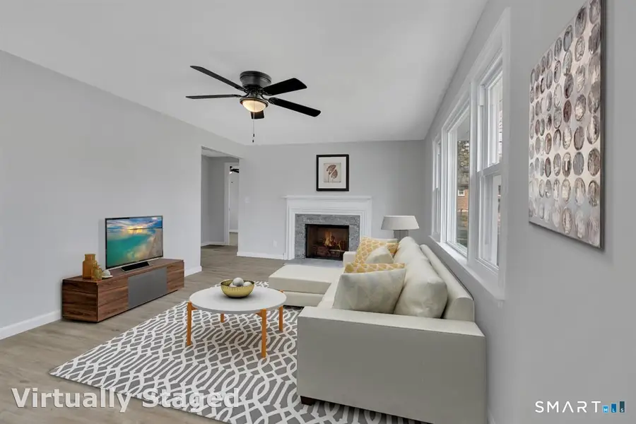 19 Songonosk Street, Windsor, CT 06095 - #3