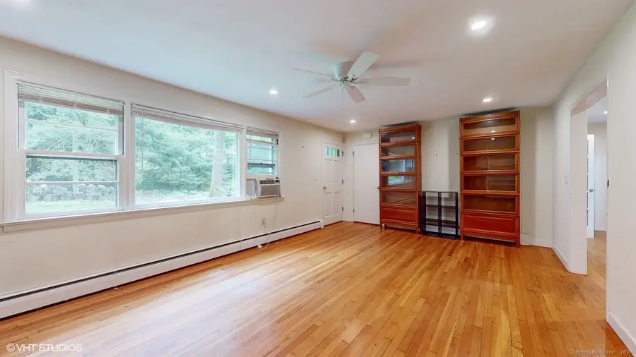 305 Westport Turnpike, Fairfield, CT 06824 - #3