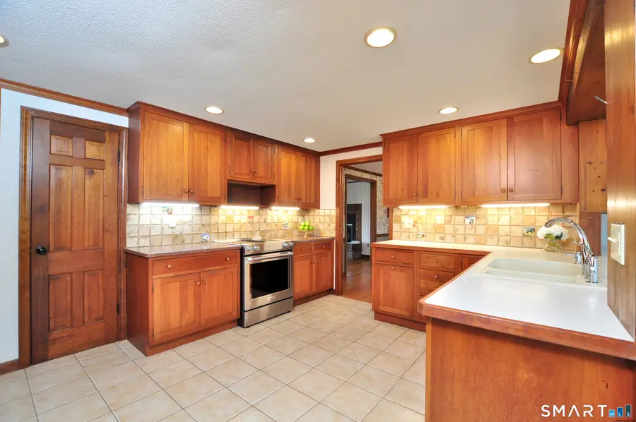 14 North Drive, Simsbury, CT 06070 - #3