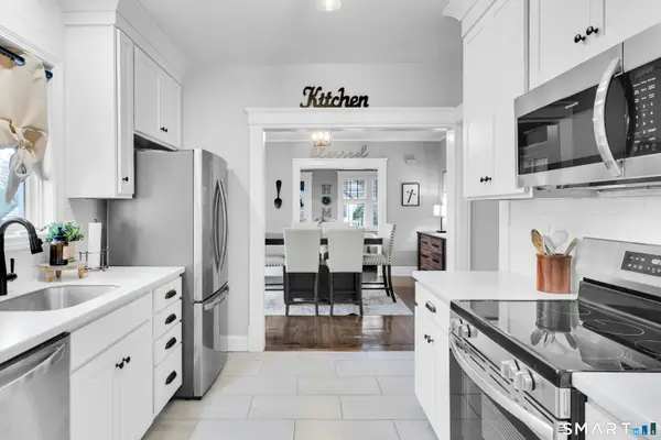 48 Woodbine Street, Waterbury, CT 06705