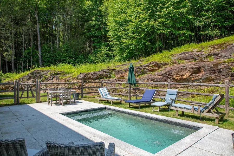 18 Tunnel Road, Roxbury, CT 06783 - #3