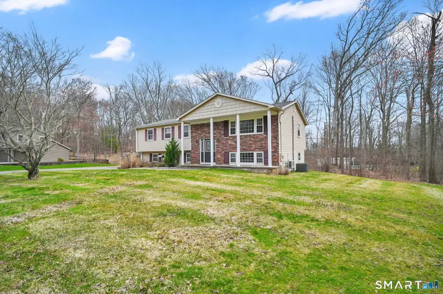 5 Lost Brook Lane, Wallingford, CT 06492 - #2