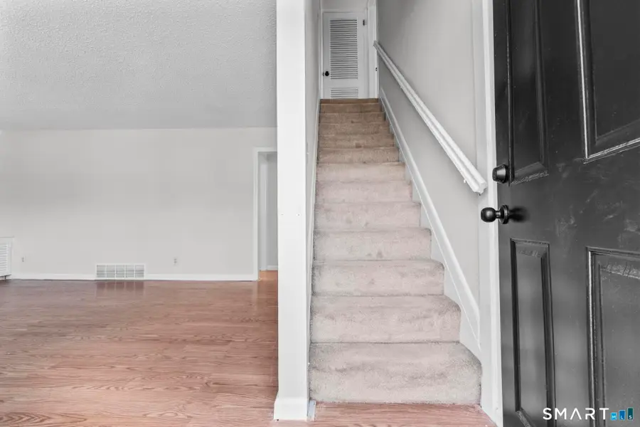 122 Newton Street, Norwich, CT 06360 - #3