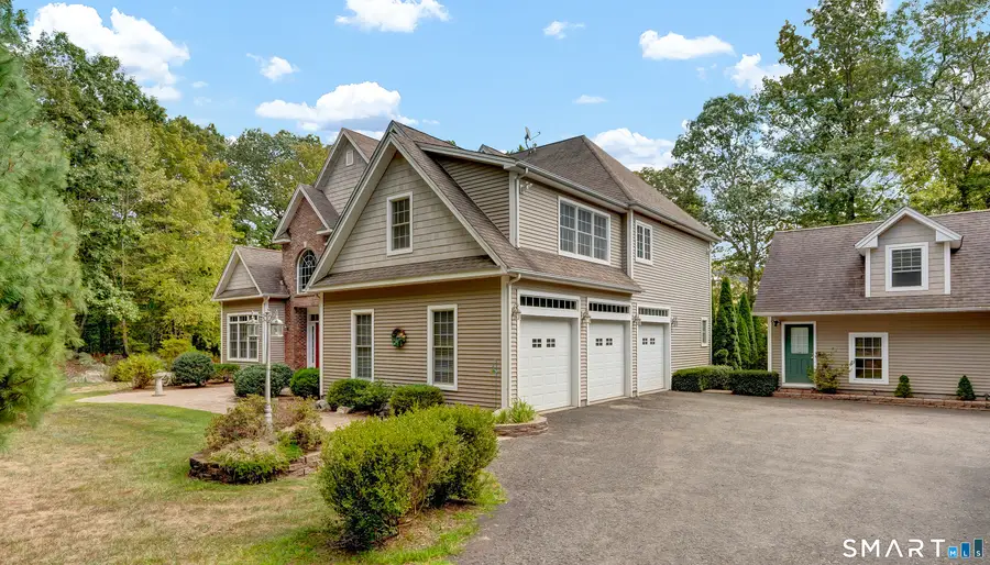 4 Bishop Road, Oxford, CT 06478 - #3