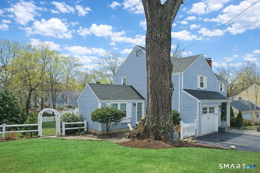 22 Trotwood Drive, West Hartford, CT 06117 - #3