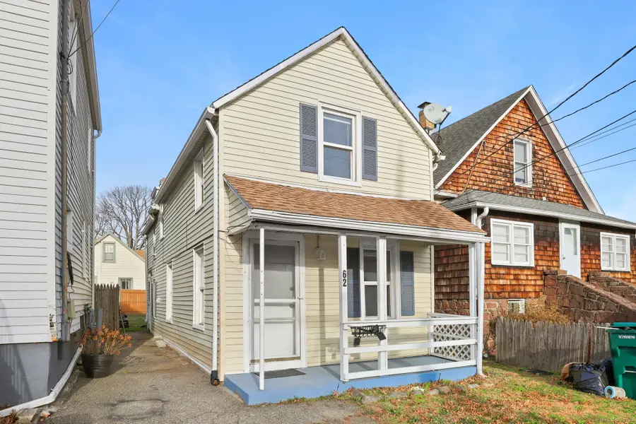 62 Roosevelt Avenue, Stratford, CT 06615 - #2