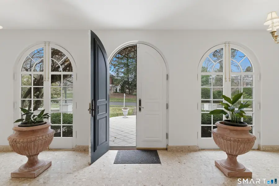 11 Sycamore Road, West Hartford, CT 06117 - #2