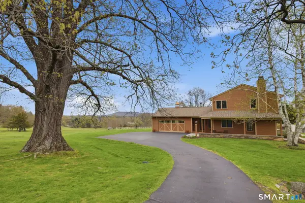 80-R Day Street, Granby, CT 06035