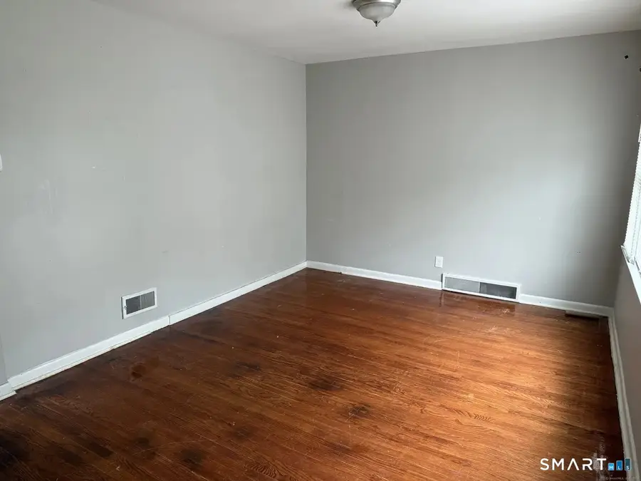 118 Cherry Ann Street, New Haven, CT 06514 - #2