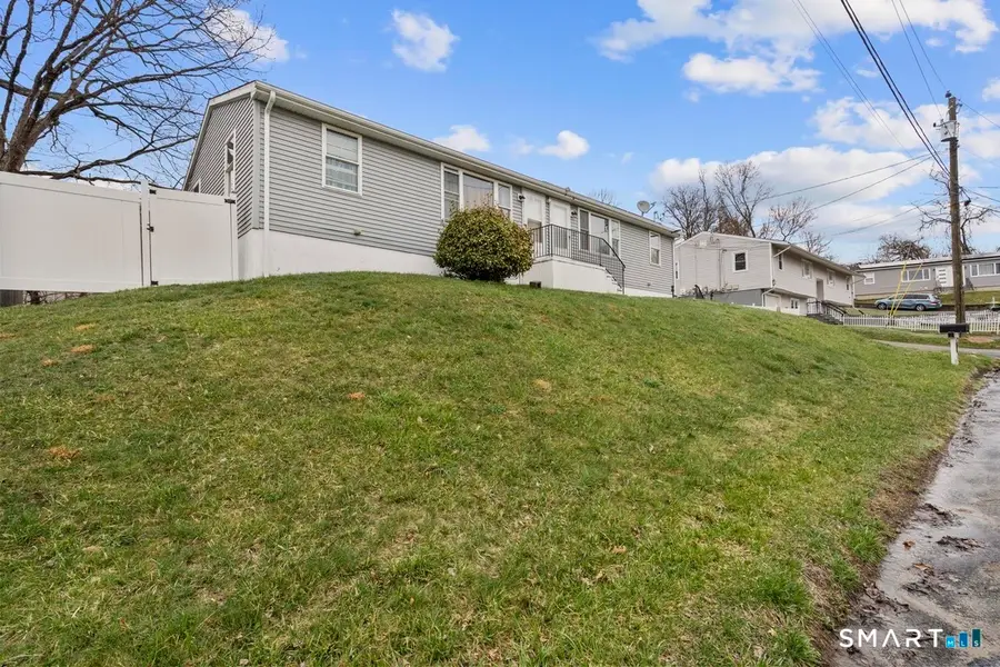 15 Spread Oak Lane, Waterbury, CT 06704 - #3
