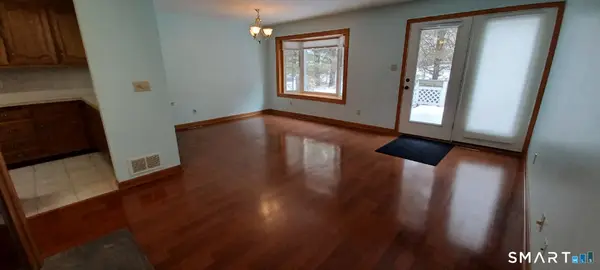 1325 Farmington Avenue #52, Bristol, CT 06010