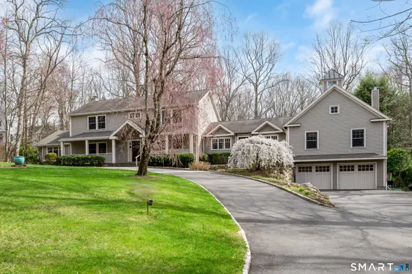 88 Bentwood Drive, Stamford, CT 06903