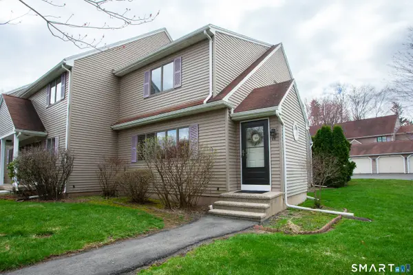 66 Woodcock Court #66, Windsor Locks, CT 06096