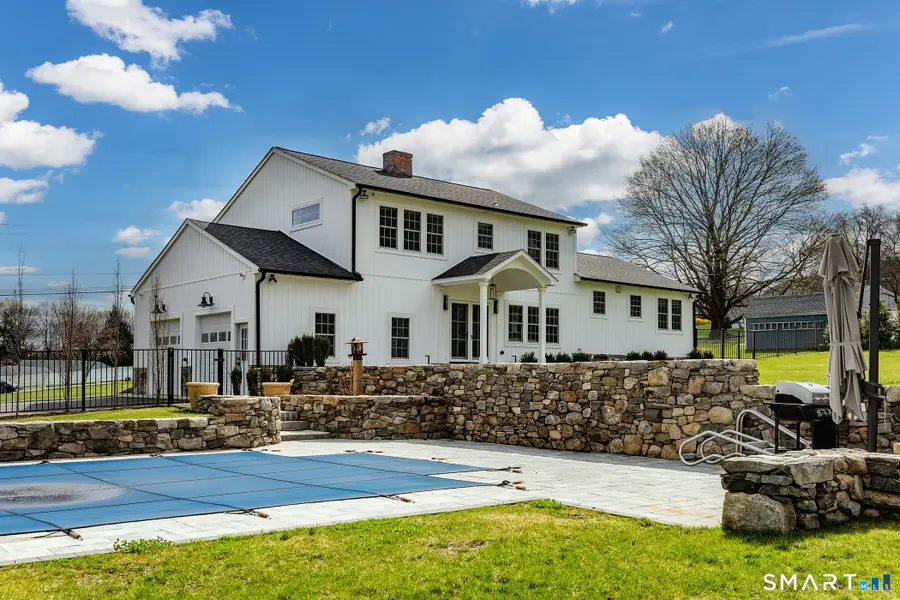 4 Governors Lane, Bethel, CT 06801 - #3