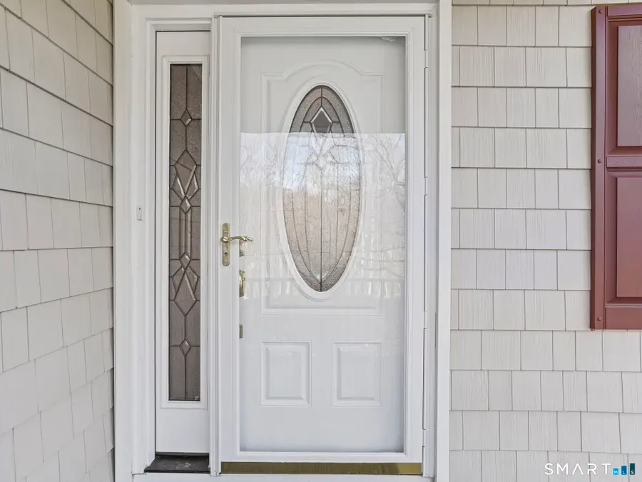 15 Old Village Lane, Trumbull, CT 06611 - #2