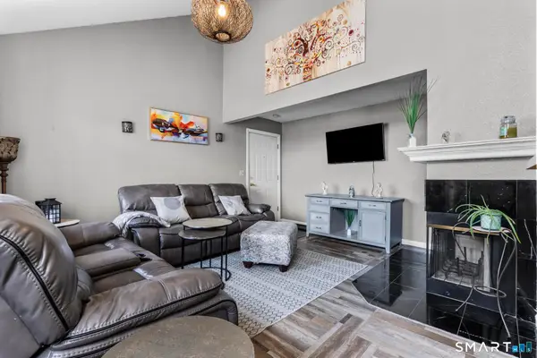 79 Carriage Crossing Lane #79, Middletown, CT 06457