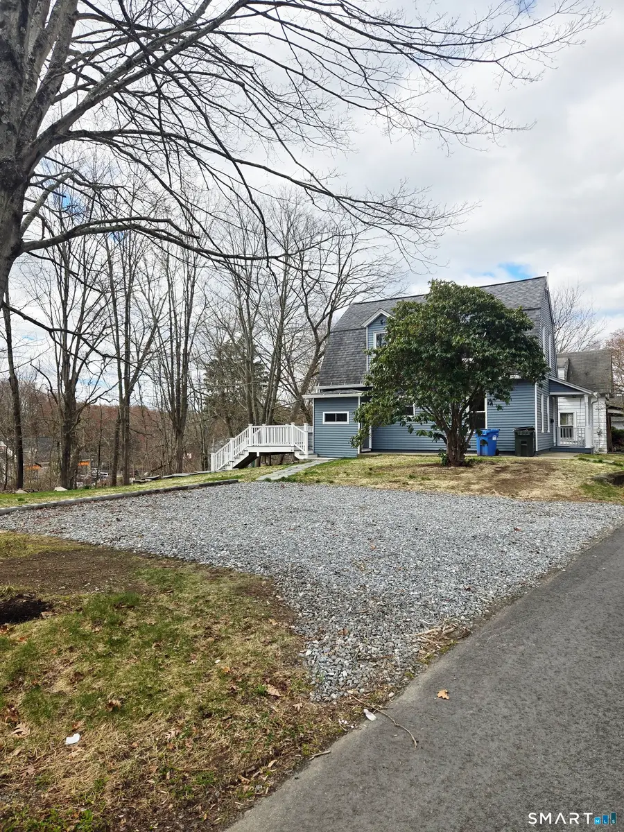 8 Pine Street, Norwich, CT 06360 - #3