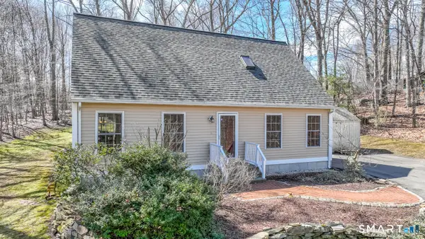 17 Flatbrook Road, East Hampton, CT 06424