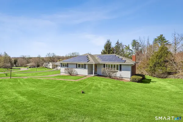 14 Sil Cam Drive, Danbury, CT 06811