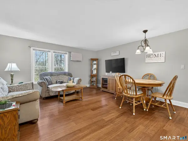 82 Sunset Street #68, Waterford, CT 06385