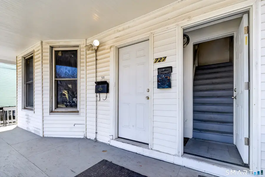 727 Iranistan Avenue, Bridgeport, CT 06605 - #2