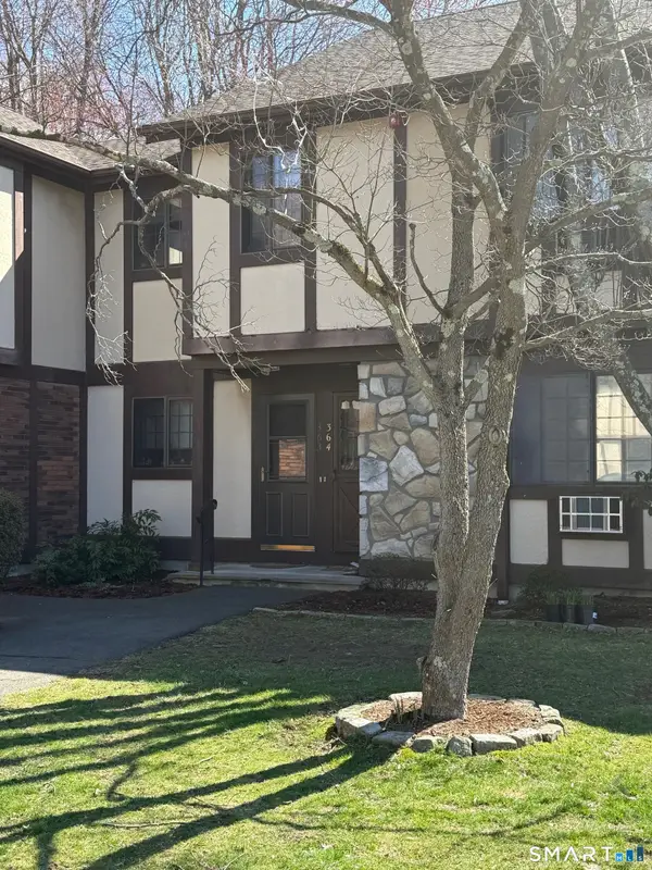 364 Foxwood Lane #364, Milford, CT 06461