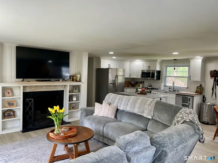 6 Lostbrook Road, West Simsbury, CT 06092 - #3