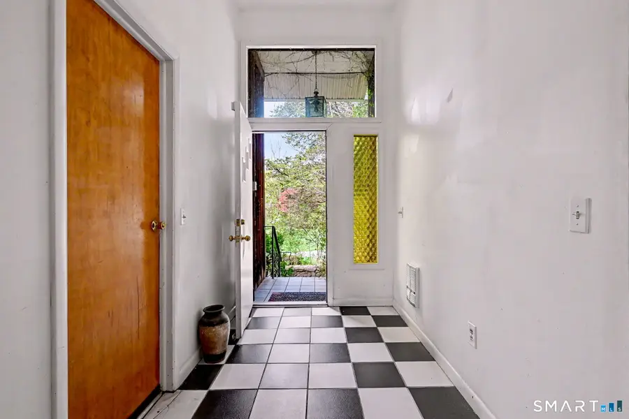 34 Farm Hill Road, Ridgefield, CT 06877 - #3