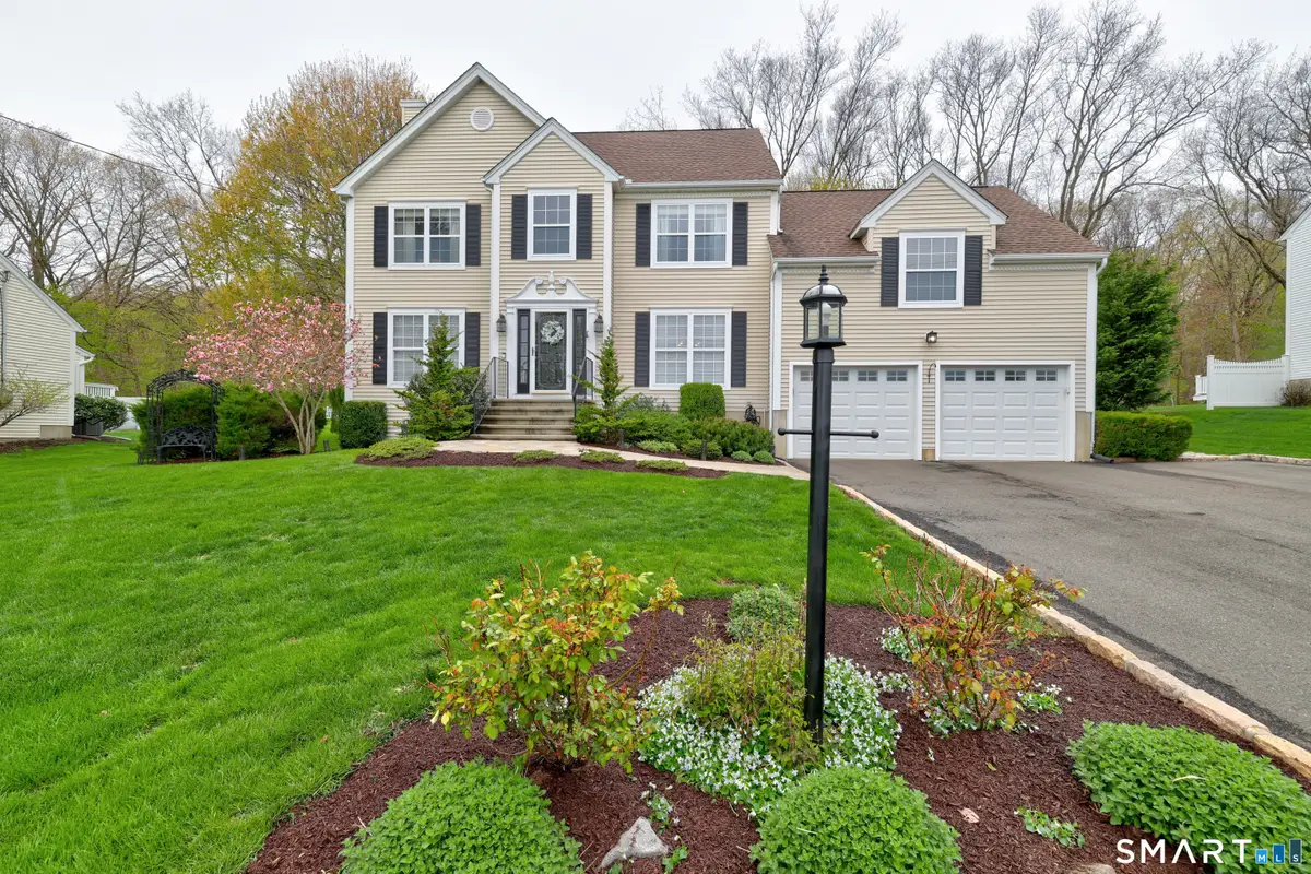 36 Commodore Hull Drive, Derby, CT 06418 - #1