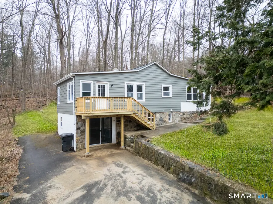 4 Ingleside Road, New Fairfield, CT 06812 - #3