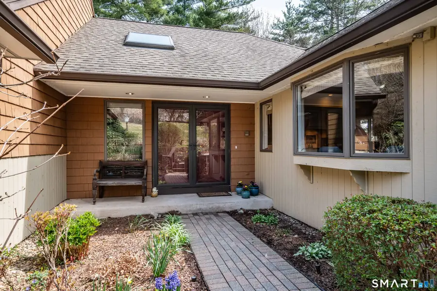 28 Cary Lane #28, Bloomfield, CT 06002 - #2