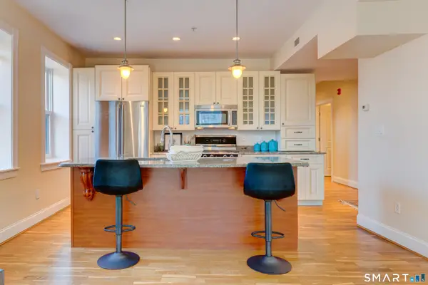 629 Chapel Street #4A, New Haven, CT 06511