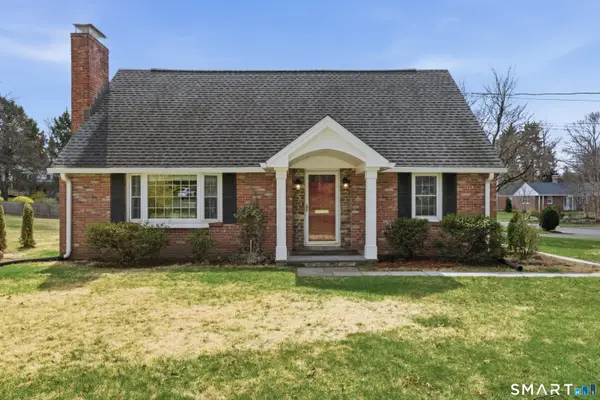 121 Tunxis Road, West Hartford, CT 06107