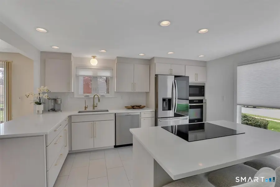 2 Cascade Road, West Hartford, CT 06117 - #3