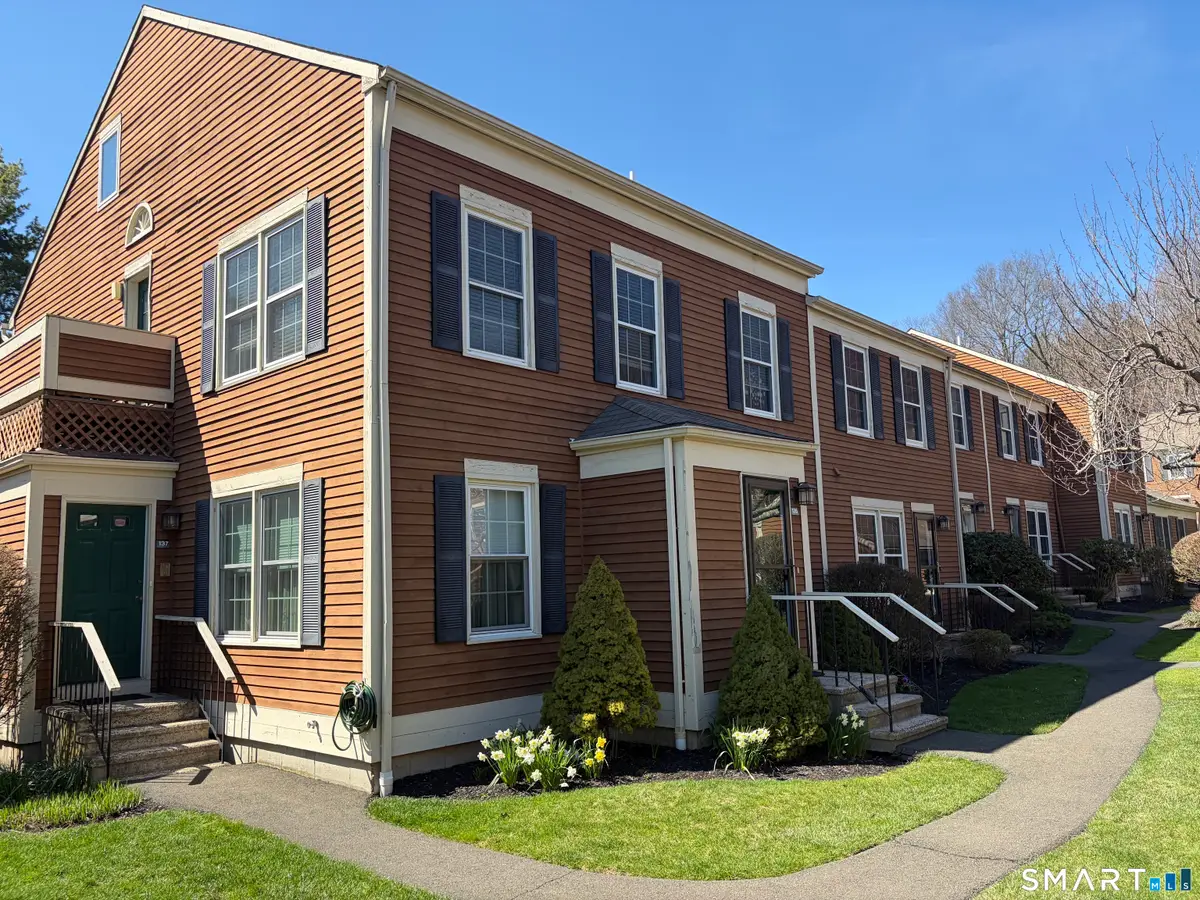 135 Foxbridge Village Road #135, Branford, CT 06405 - #1