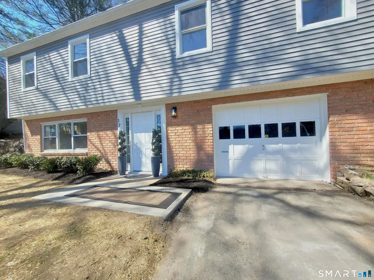 17 Woodlawn Avenue, Norwalk, CT 06854 - #1