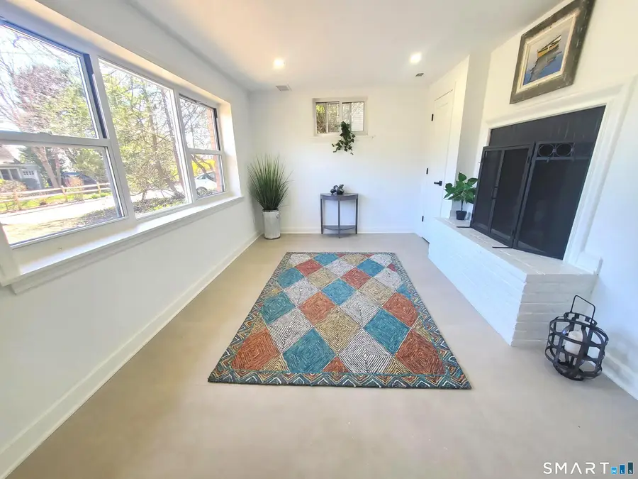 17 Woodlawn Avenue, Norwalk, CT 06854 - #3