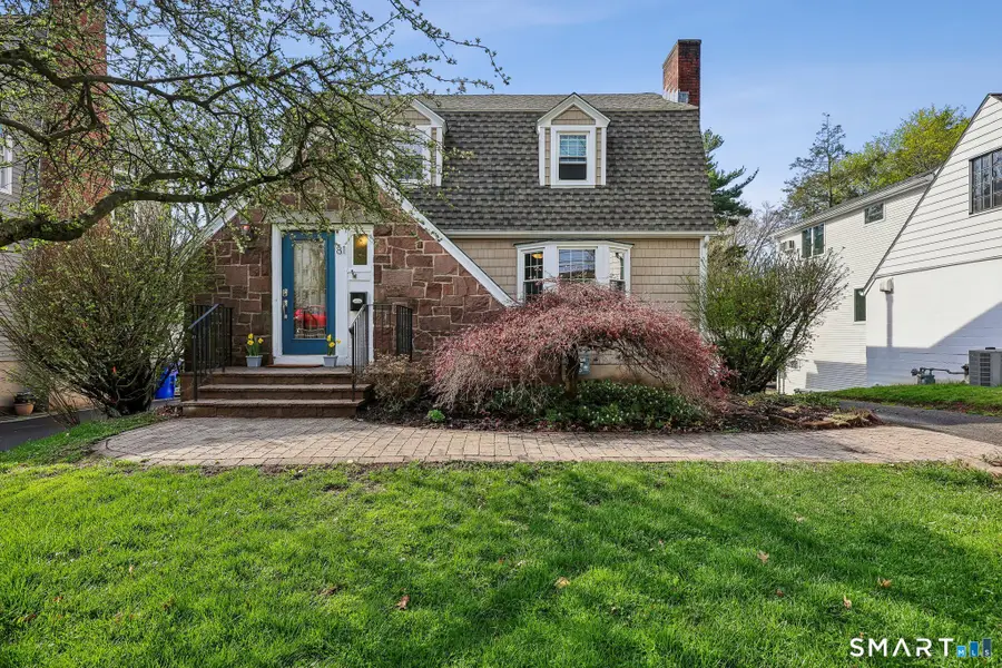 81 Meadowbrook Road, West Hartford, CT 06107 - #2