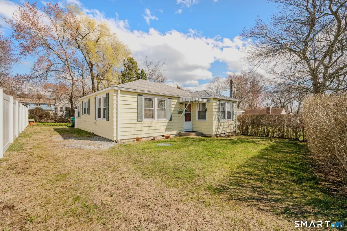 8 Biscayne Boulevard, Old Lyme, CT 06371 - #1