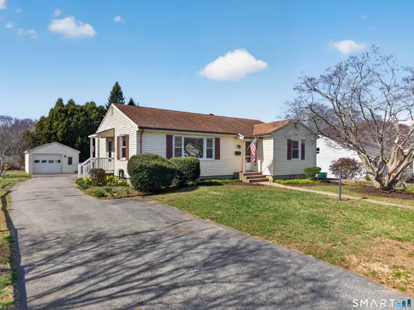6 Cedar Street, Waterford, CT 06385