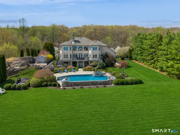 22 Nature Lane, Shelton, CT 06484