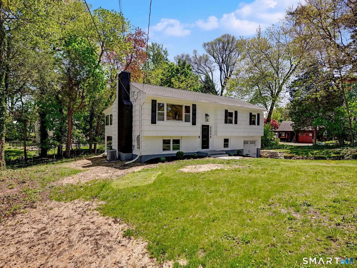 6 Eric Court, Norwalk, CT 06851 - #1