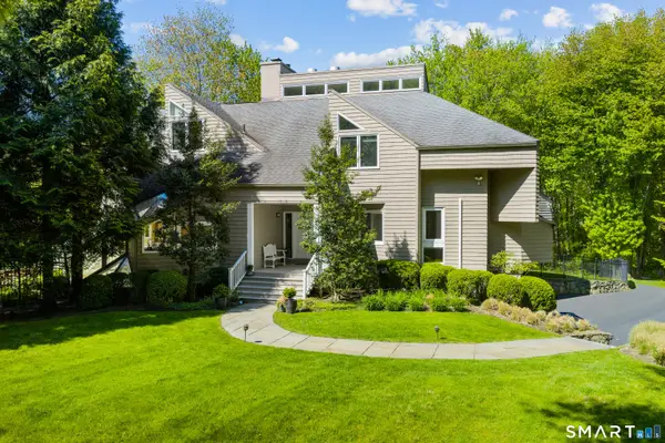 2 Sleepy Hollow Road, New Canaan, CT 06840