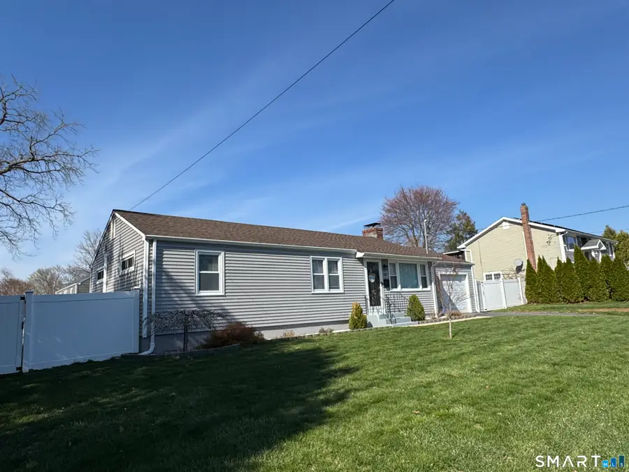 228 John Street, Newington, CT 06111 - #3