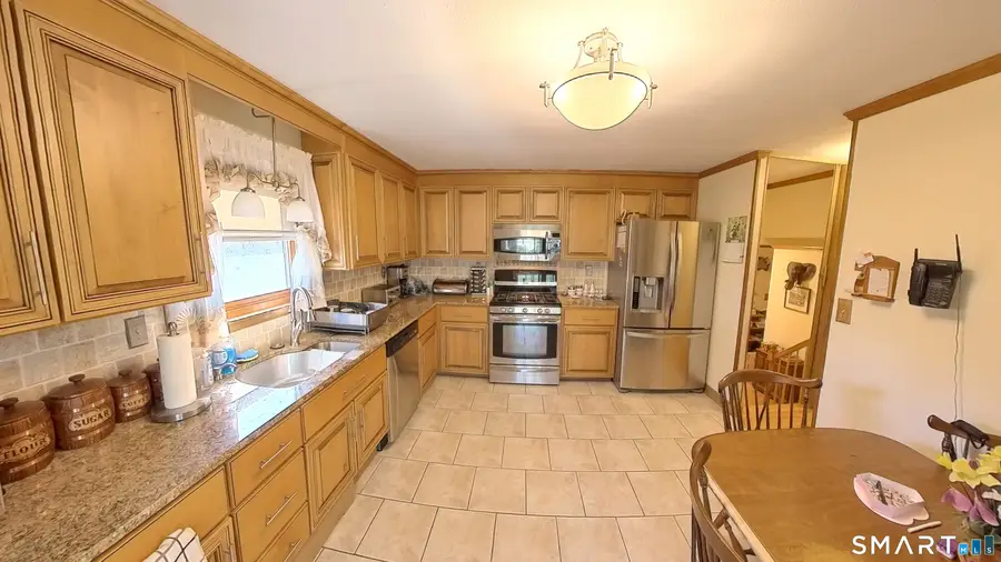 14 Shepard Road, West Hartford, CT 06110 - #3