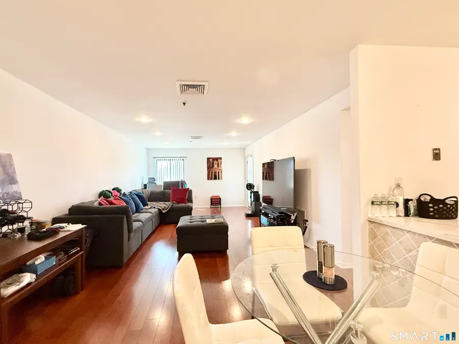1633 Washington Boulevard #4D, Stamford, CT 06902 - #2