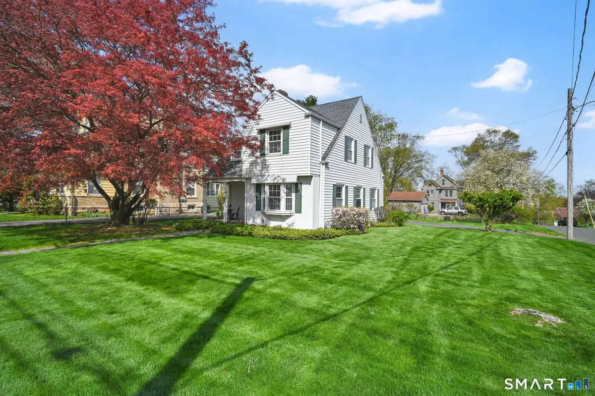 366 Fairfield Avenue, Hartford, CT 06114 - #1