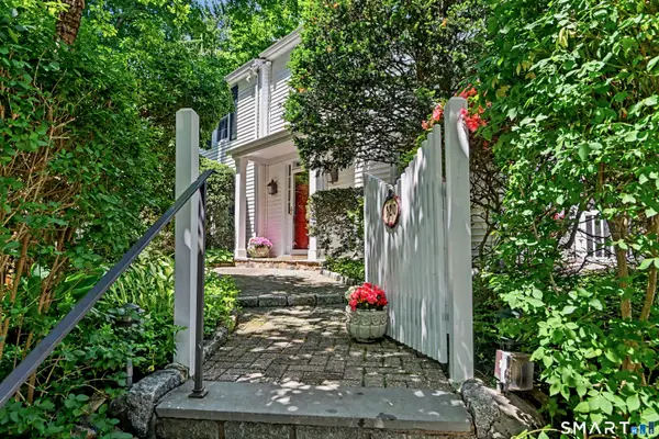 320 Ingleside Drive, Stamford, CT 06903