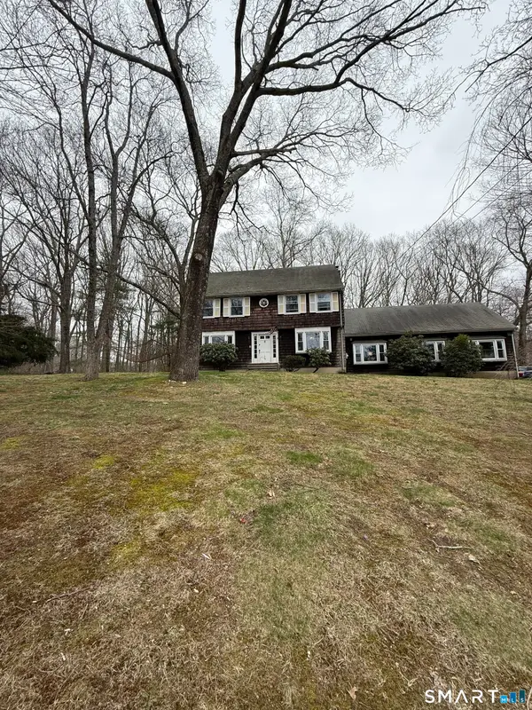 7 Willow Lane, East Lyme, CT 06333